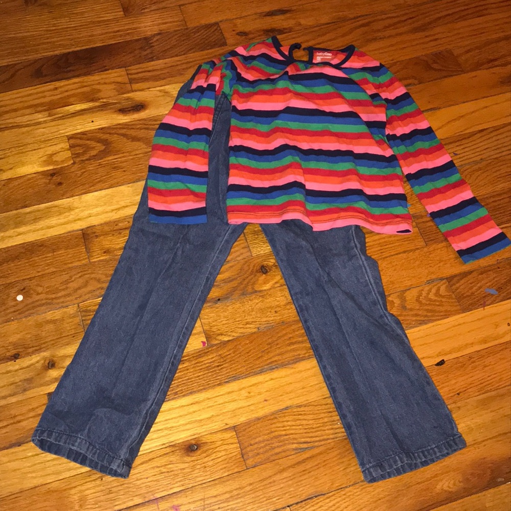 Blue jeans 👖 and striped top